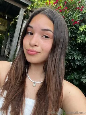 Small Rose OnlyFans Leaked Free Thumbnail Picture - #qx73XuG9hk