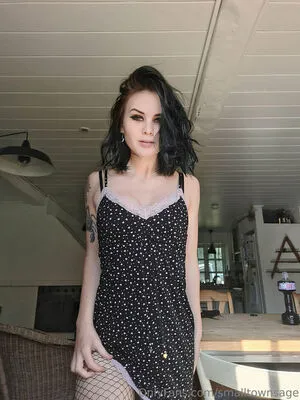Small Town Sage OnlyFans Leaked Free Thumbnail Picture - #JCTin1CGHy