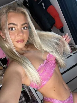 Smallblonde1 OnlyFans Leaked Free Thumbnail Picture - #aWlmisEhS5