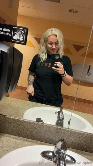 Smalltown Spice OnlyFans Leaked Free Thumbnail Picture - #DMtl357sB1