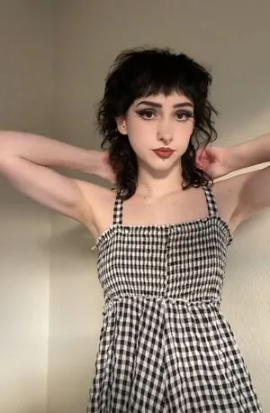 Smallwoundedfawn OnlyFans Leaked Free Thumbnail Picture - #LYrcAItaBV