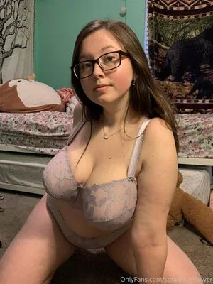 Smallxsunflower OnlyFans Leaked Free Thumbnail Picture - #tN6gfuQ6Ni