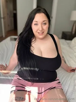 Smashleyyx96 OnlyFans Leaked Free Thumbnail Picture - #1KzbjIzC4b