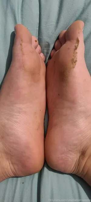 Smelliefeetsweetie OnlyFans Leaked Free Thumbnail Picture - #5LBhSQwVOD