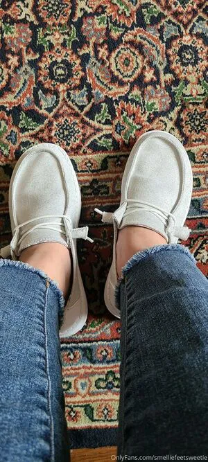 Smelliefeetsweetie OnlyFans Leaked Free Thumbnail Picture - #68SHyP71Zo