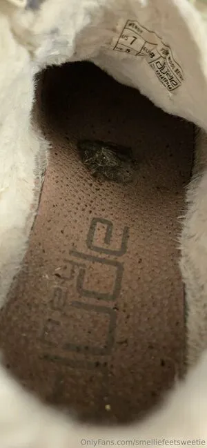 Smelliefeetsweetie OnlyFans Leaked Free Thumbnail Picture - #JANGPuapsJ