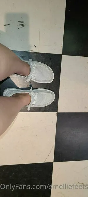 Smelliefeetsweetie OnlyFans Leaked Free Thumbnail Picture - #Mv8gjRbtXO