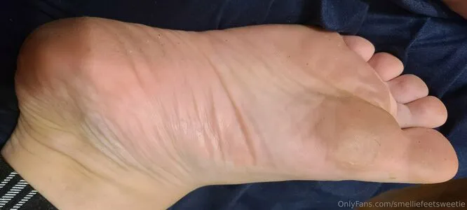 Smelliefeetsweetie OnlyFans Leaked Free Thumbnail Picture - #fOu6KWl8dd
