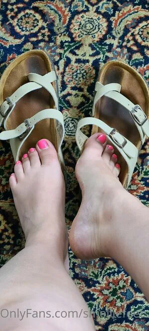 Smelliefeetsweetie OnlyFans Leaked Free Thumbnail Picture - #m7lZckLPGs