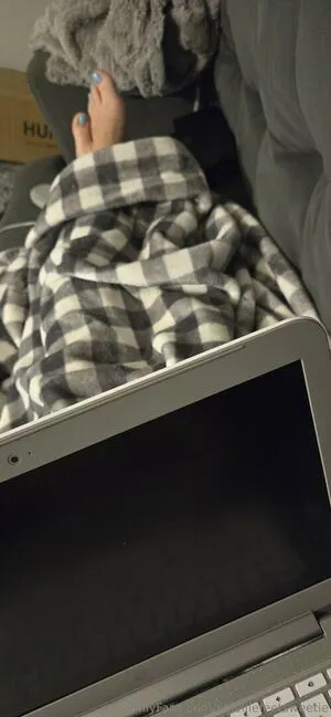 Smelliefeetsweetie OnlyFans Leaked Free Thumbnail Picture - #vNCCBfi3tx