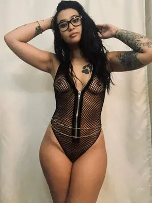 Smiley Kylie OnlyFans Leaked Free Thumbnail Picture - #2oVaTyJ2Ov