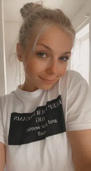Smileydani OnlyFans Leaked Free Thumbnail Picture - #OCwxWCVv97