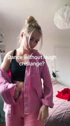 Smileydani158 OnlyFans Leaked Free Thumbnail Picture - #0atycK4Ex2