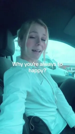 Smileydani158 OnlyFans Leaked Free Thumbnail Picture - #2KOt8NtxQa