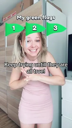 Smileydani158 OnlyFans Leaked Free Thumbnail Picture - #4bN1cfES2h