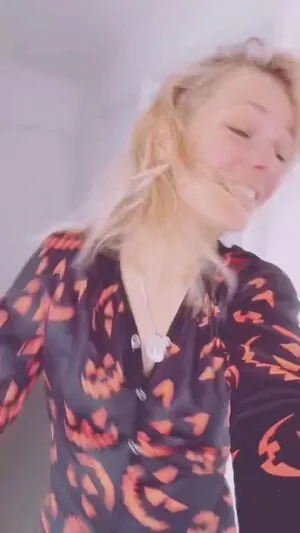 Smileydani158 OnlyFans Leaked Free Thumbnail Picture - #4lwIKAO9gy