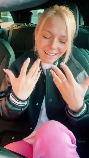 Smileydani158 OnlyFans Leaked Free Thumbnail Picture - #54Ogn64a0q