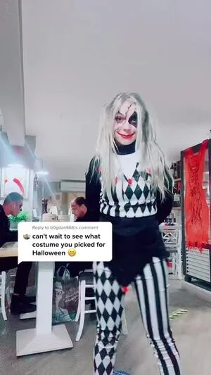 Smileydani158 OnlyFans Leaked Free Thumbnail Picture - #5c405V8Cor