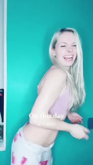 Smileydani158 OnlyFans Leaked Free Thumbnail Picture - #5coKy0cDhe