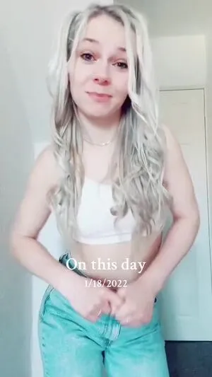 Smileydani158 OnlyFans Leaked Free Thumbnail Picture - #8SO1msfx9k