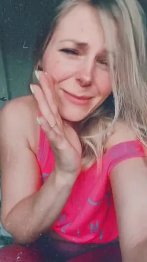 Smileydani158 OnlyFans Leaked Free Thumbnail Picture - #8iEx69L3ro