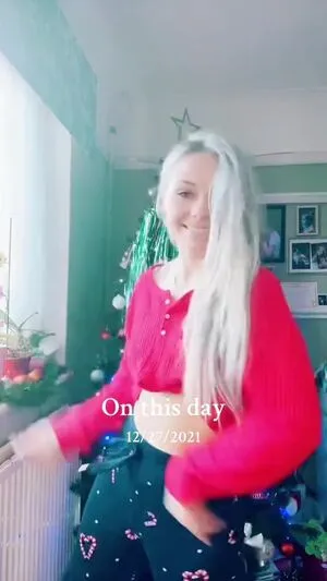 Smileydani158 OnlyFans Leaked Free Thumbnail Picture - #8p3E0TVCSA