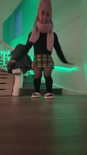 Smileydani158 OnlyFans Leaked Free Thumbnail Picture - #9W7G58Rn8I