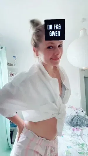 Smileydani158 OnlyFans Leaked Free Thumbnail Picture - #9bhEkdX4N7