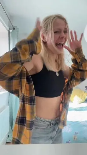 Smileydani158 OnlyFans Leaked Free Thumbnail Picture - #A0bdxghgaj