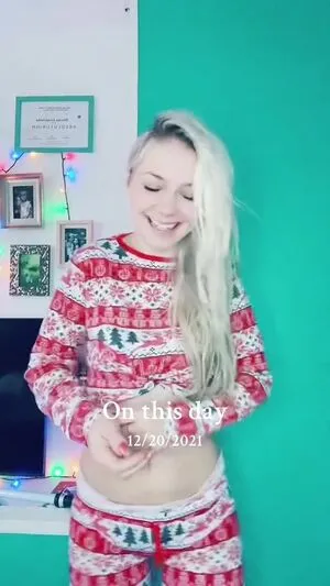 Smileydani158 OnlyFans Leaked Free Thumbnail Picture - #CbabAc5Dbm