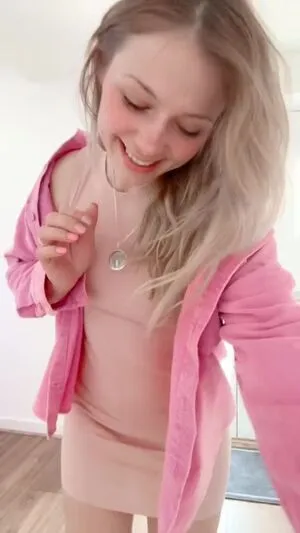 Smileydani158 OnlyFans Leaked Free Thumbnail Picture - #DAXmN6Dd4b