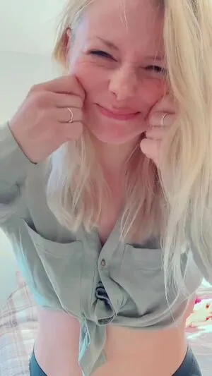 Smileydani158 OnlyFans Leaked Free Thumbnail Picture - #DCUfGutafn