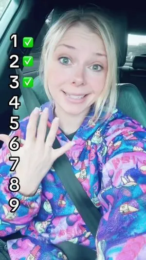 Smileydani158 OnlyFans Leaked Free Thumbnail Picture - #DGfHCdpwXt