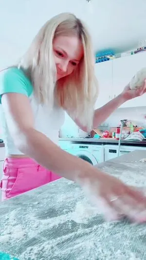 Smileydani158 OnlyFans Leaked Free Thumbnail Picture - #E77RdkU3Sn