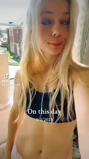 Smileydani158 OnlyFans Leaked Free Thumbnail Picture - #ELydRDp1NX