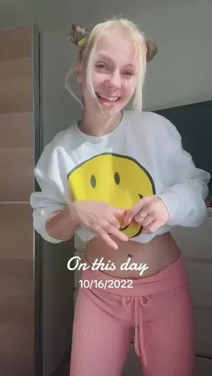 Smileydani158 OnlyFans Leaked Free Thumbnail Picture - #F5KOPXVNvB