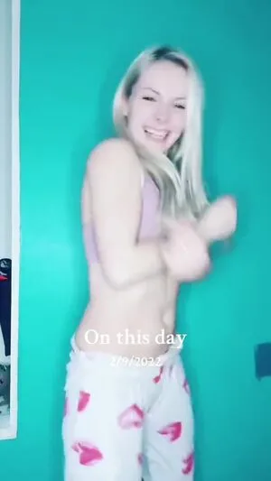 Smileydani158 OnlyFans Leaked Free Thumbnail Picture - #FHYuAUtZ2s