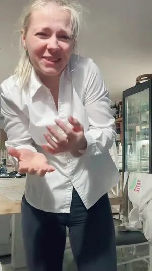 Smileydani158 OnlyFans Leaked Free Thumbnail Picture - #Gwy3enDwYW