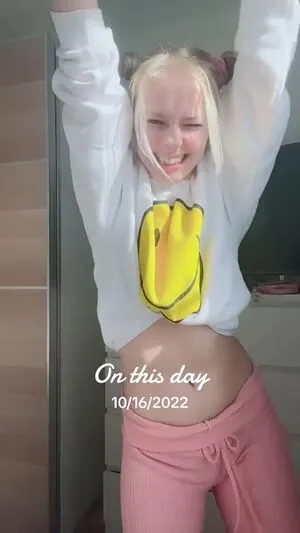 Smileydani158 OnlyFans Leaked Free Thumbnail Picture - #H5QbHsphrq