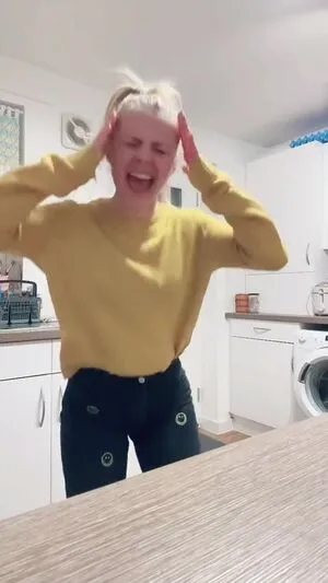 Smileydani158 OnlyFans Leaked Free Thumbnail Picture - #IvbWFseGNk