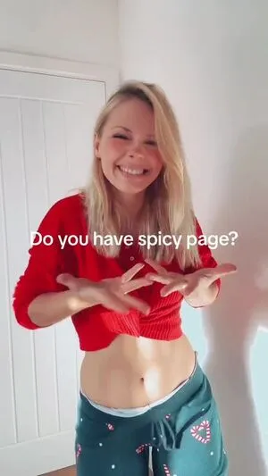 Smileydani158 OnlyFans Leaked Free Thumbnail Picture - #J4SF75Dx79