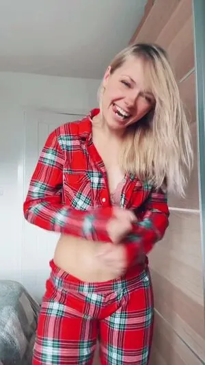 Smileydani158 OnlyFans Leaked Free Thumbnail Picture - #JE1E3sOtQh