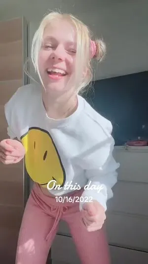 Smileydani158 OnlyFans Leaked Free Thumbnail Picture - #JtwCEbJwXj