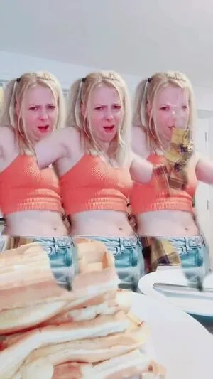 Smileydani158 OnlyFans Leaked Free Thumbnail Picture - #KbZTCzWMO2