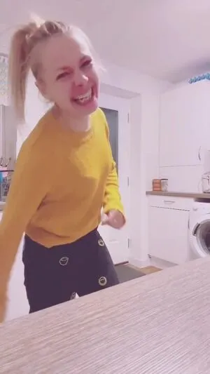 Smileydani158 OnlyFans Leaked Free Thumbnail Picture - #L5v81Wacvo