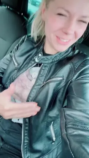 Smileydani158 OnlyFans Leaked Free Thumbnail Picture - #MCDpMc3Fe8