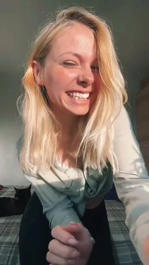 Smileydani158 OnlyFans Leaked Free Thumbnail Picture - #MdX1rF8Hph