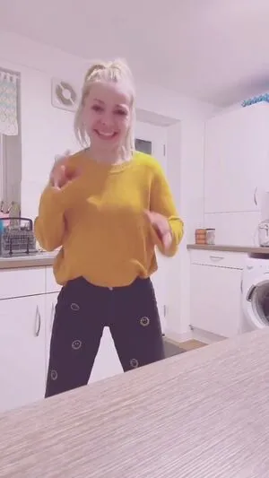 Smileydani158 OnlyFans Leaked Free Thumbnail Picture - #PsozOkejrD