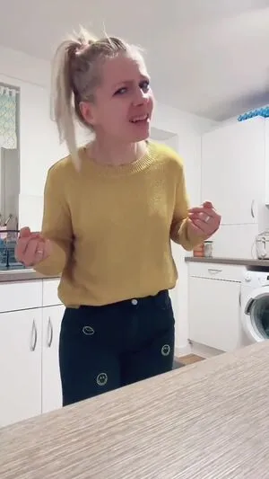 Smileydani158 OnlyFans Leaked Free Thumbnail Picture - #Q1V5Ku1l27