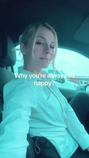 Smileydani158 OnlyFans Leaked Free Thumbnail Picture - #QfL5Uhe8fo